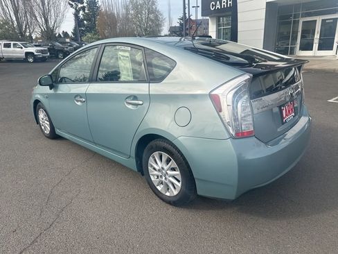 Used 2014 Toyota Prius Prime Plug-In Hybrid image 6