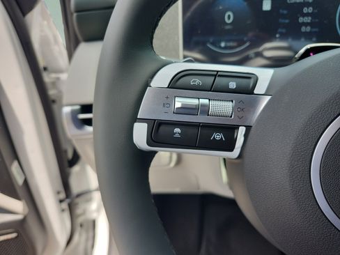 New 2026 Hyundai Tucson Limited FWD image 12