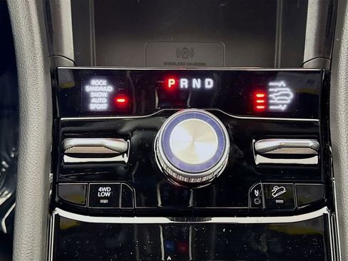 New 2025 Jeep Grand Cherokee L Overland image 17