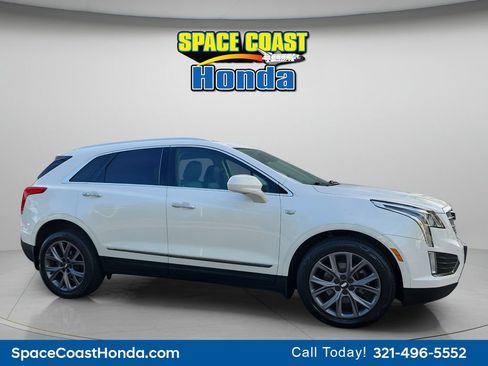 Used 2019 Cadillac XT5 Luxury w/ LPO, Black Ice Package AWD/4WD image 12