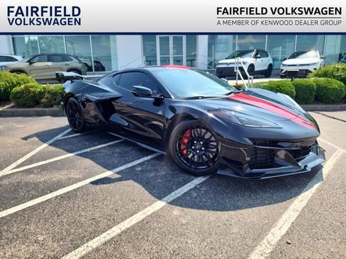 Used 2024 Chevrolet Corvette Z06 w/ Z07 Performance Package RWD image 1