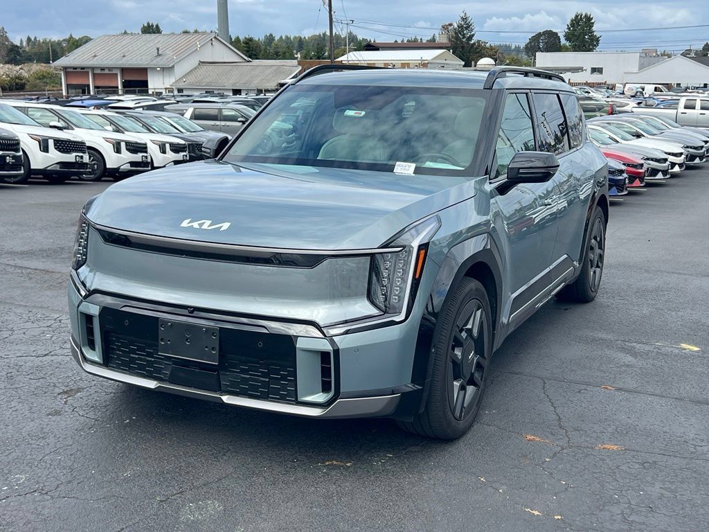 Certified 2024 Kia EV9 GT-Line AWD/4WD image 4