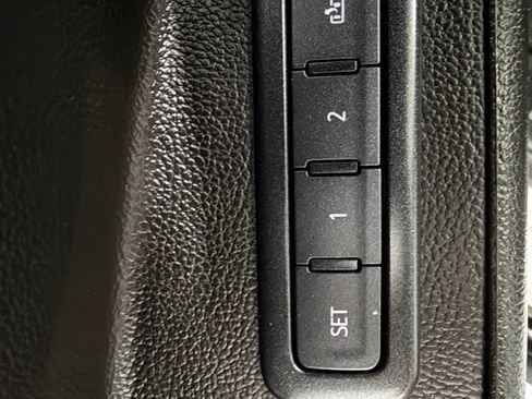 Used 2019 GMC Yukon XL Denali w/ Open Road Package image 37