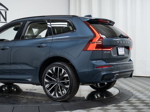 New 2026 Volvo XC60 T8 Ultra w/ Protection Package Premier AWD/4WD image 29