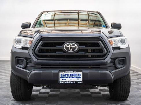 Used 2020 Toyota Tacoma SR AWD/4WD image 2