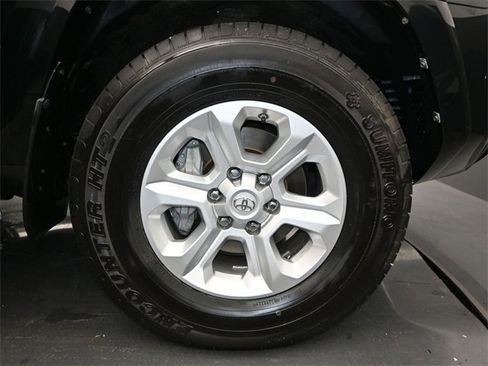 Used 2018 Toyota 4Runner SR5 image 18