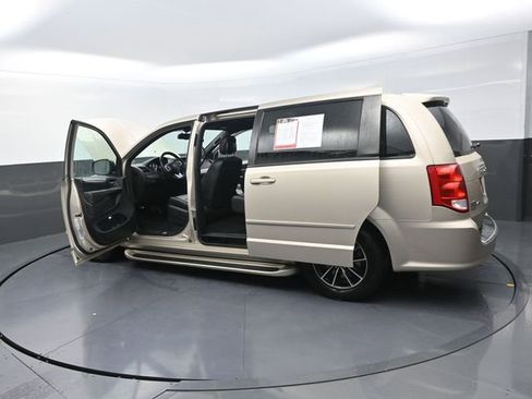 Used 2016 Dodge Grand Caravan R/T w/ Safety Sphere Group image 60