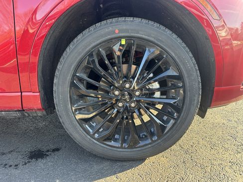 New 2026 Lincoln Corsair Premiere image 8