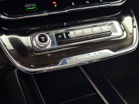 Certified 2024 Lincoln Corsair AWD w/ Equipment Group 101A image 17