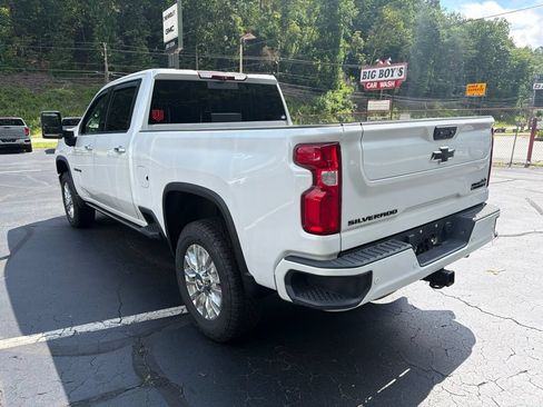 Used 2022 Chevrolet Silverado 3500 High Country w/ Z71 Off-Road Package AWD/4WD image 2