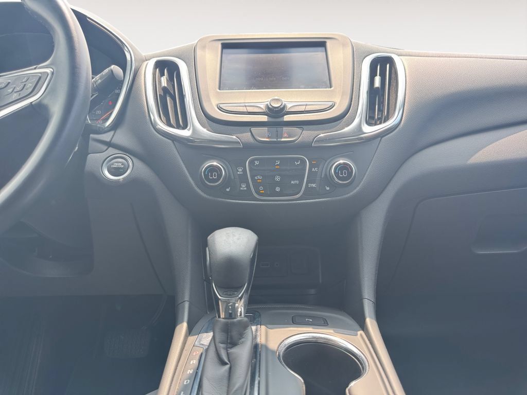 Used 2024 Chevrolet Equinox LT AWD/4WD image 11