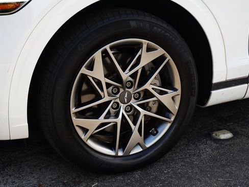 Used 2023 Genesis GV70 2.5T w/ Select Package image 28