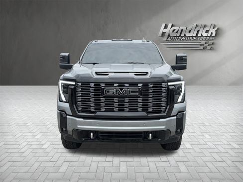 Used 2026 GMC Sierra 2500 Denali w/ Denali Reserve Package AWD/4WD image 3