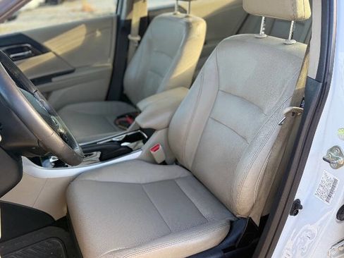 Used 2016 Honda Accord EX-L image 11