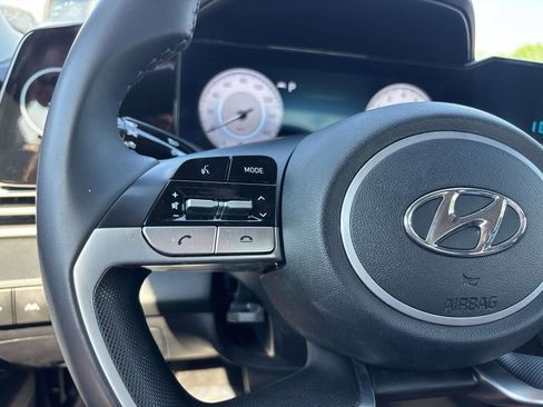 Certified 2023 Hyundai Elantra SEL w/ Convenience Package FWD image 15