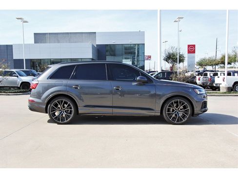 Used 2023 Audi Q7 3.0T Prestige w/ Prestige Package image 7