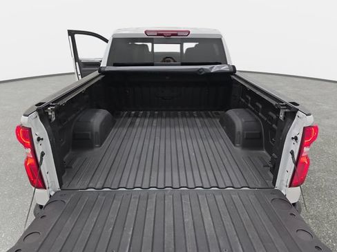 Used 2025 Chevrolet Silverado 1500 LTZ AWD/4WD image 35