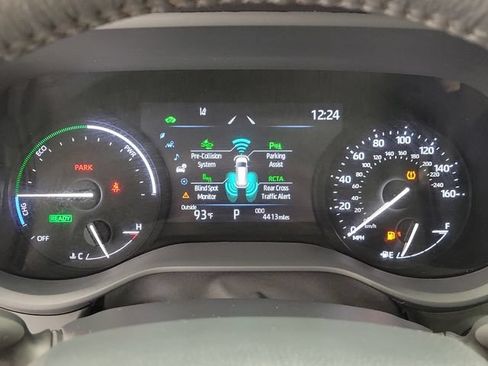 Used 2025 Toyota Sienna XLE w/ XLE Plus Package FWD image 27