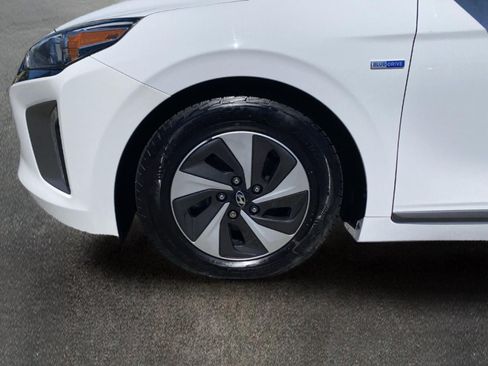 Used 2017 Hyundai Ioniq SEL w/ Tech Package 02 FWD image 11