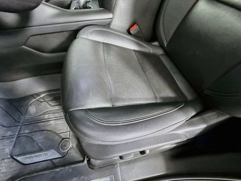 Used 2022 Chevrolet Tahoe Z71 AWD/4WD image 19