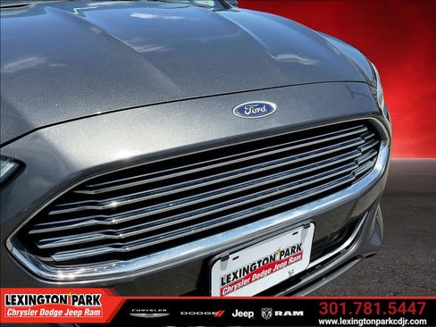 Used 2016 Ford Fusion Titanium AWD/4WD image 30