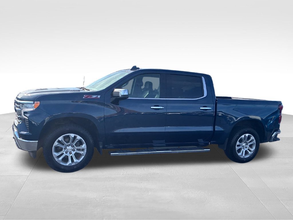 Used 2023 Chevrolet Silverado 1500 LTZ AWD/4WD image 2