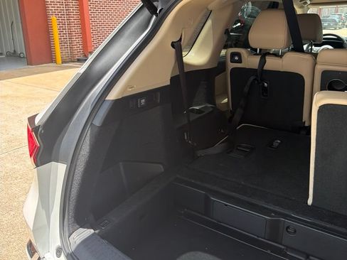 Used 2023 Acura MDX FWD w/ Technology Package image 16