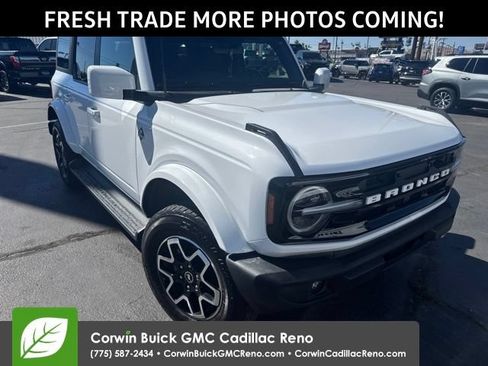 Used 2025 Ford Bronco Outer Banks AWD/4WD image 2
