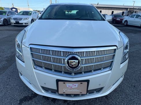 Used 2013 Cadillac XTS Platinum FWD image 3