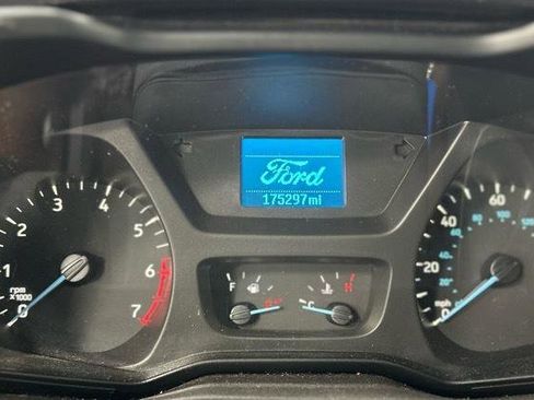 Used 2018 Ford Transit 350 XLT image 10