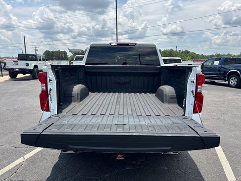 Used 2024 Chevrolet Silverado 1500 LTZ AWD/4WD image 19