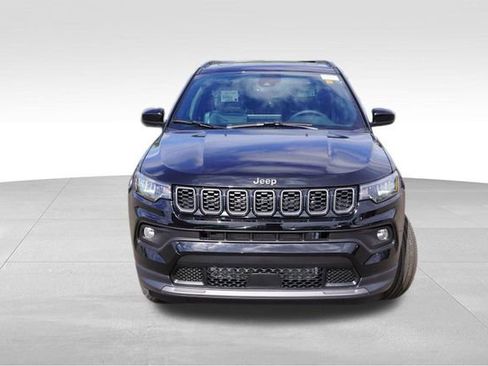 New 2025 Jeep Compass Latitude w/ Sun & Sound Group image 8