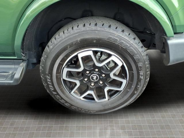 Used 2025 Ford Bronco Outer Banks AWD/4WD image 13
