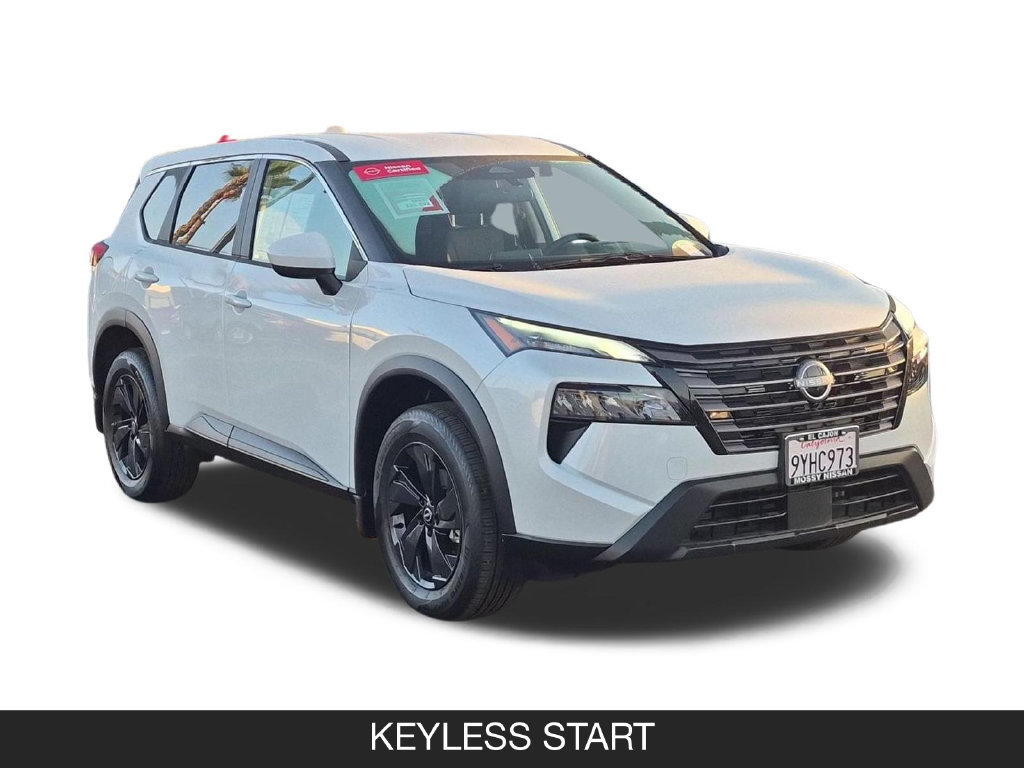 Certified 2026 Nissan Rogue SV AWD/4WD image 2