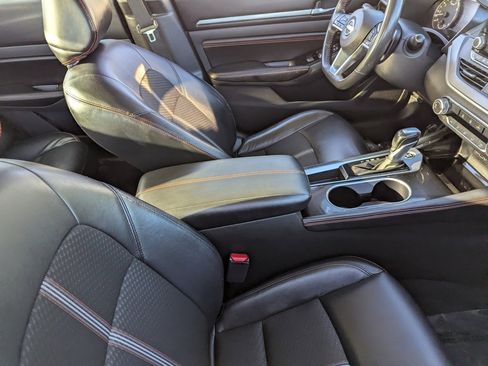 Certified 2023 Nissan Altima 2.5 SR image 12