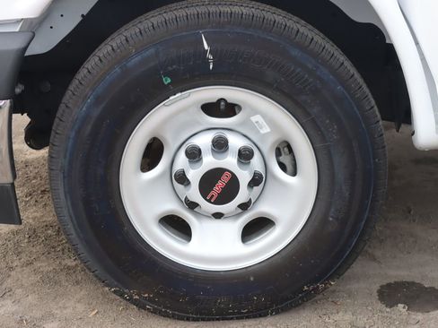 New 2025 GMC Savana 3500 w/ Power Convenience Package image 20