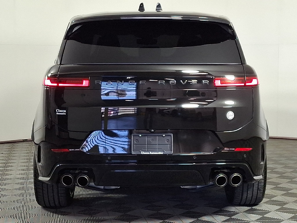 Used 2024 Land Rover Range Rover Sport AWD/4WD image 8