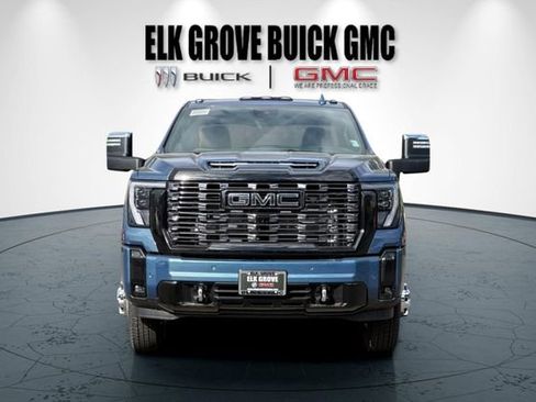 New 2026 GMC Sierra 3500 Denali Ultimate w/ LPO, Black Badging Package AWD/4WD image 9