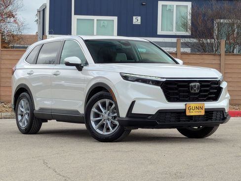 Used 2025 Honda CR-V EX image 2