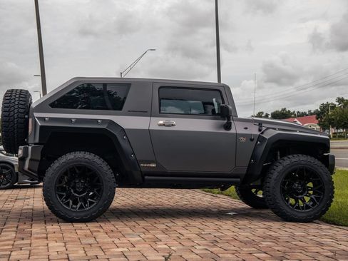 Used 2017 Jeep Wrangler Unlimited Sport w/ Quick Order Package 24S AWD/4WD image 6