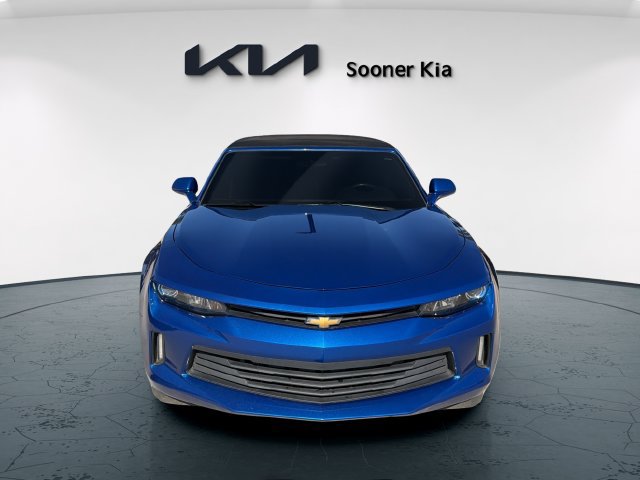 Used 2018 Chevrolet Camaro LT RWD image 2