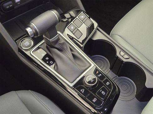 Used 2025 Kia Sportage X-Line w/ Premium Package image 33