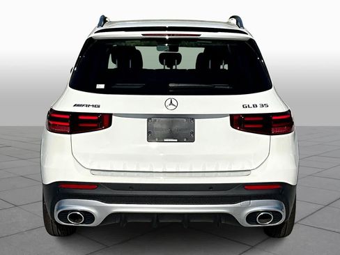 Used 2025 Mercedes-Benz GLB 35 AMG 4MATIC image 8