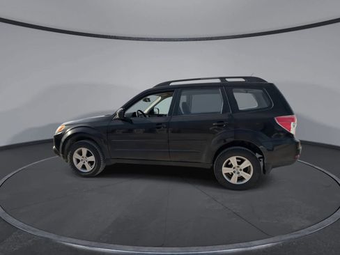 Used 2011 Subaru Forester 2.5X w/ Alloy Wheel Value Pkg image 5