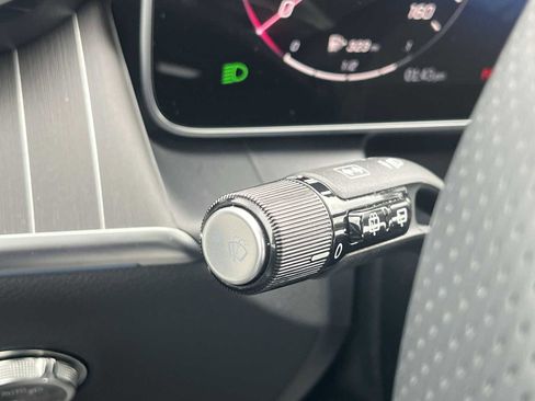 Used 2026 Mercedes-Benz GLC 300 4MATIC image 33