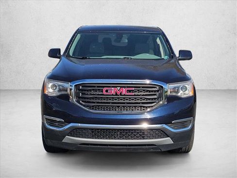 Used 2017 GMC Acadia SLE image 2