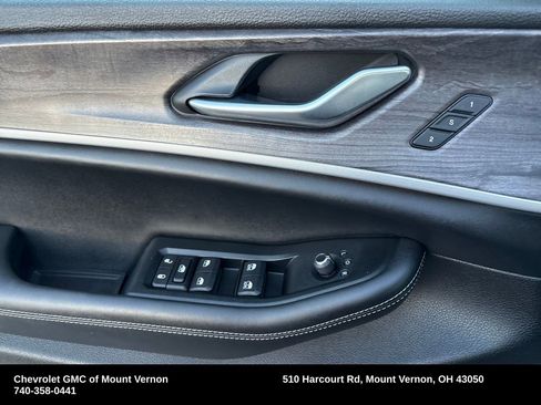 Used 2025 Jeep Grand Cherokee L Limited image 13