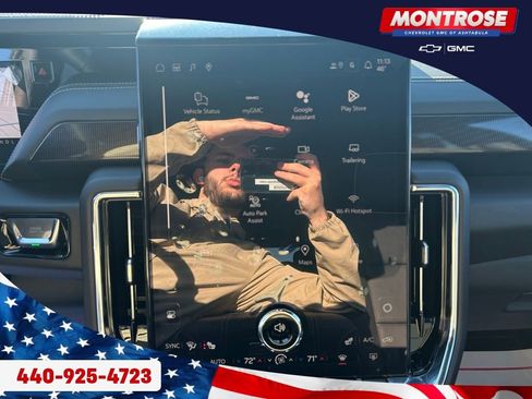 New 2026 GMC Yukon XL Elevation image 17