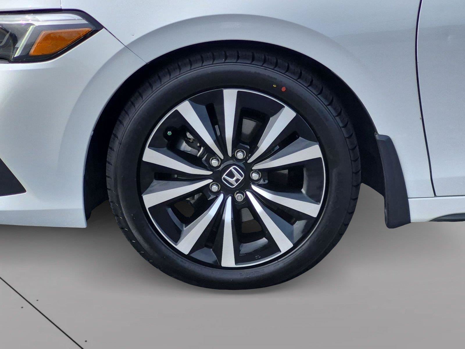 Certified 2024 Honda Civic EX-L image 33