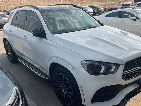 Used 2022 Mercedes-Benz GLE 350 image 3